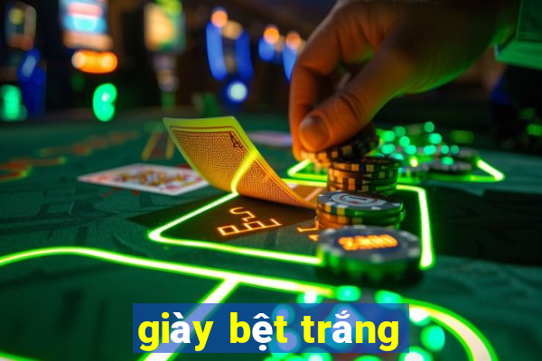 giày bệt trắng