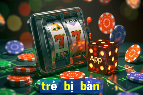 trẻ bị bàn chân bẹt