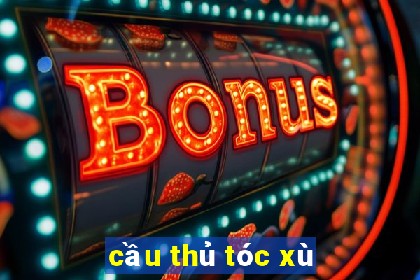 cầu thủ tóc xù